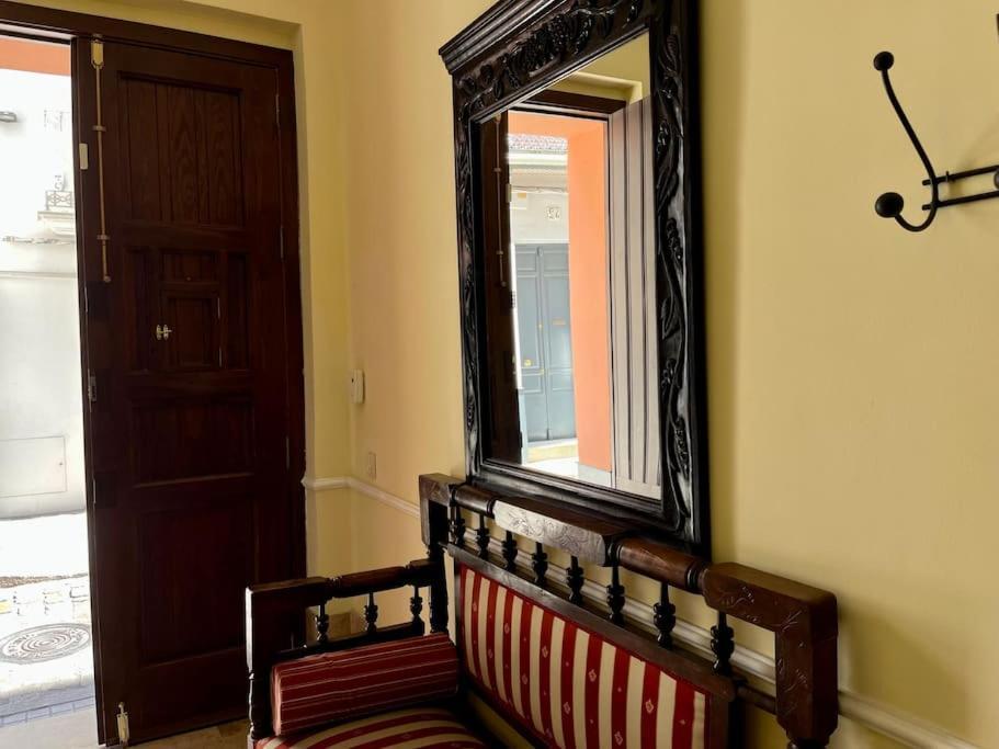 Atico Joaquin Costa 15 Alameda De Hercules Appartement
